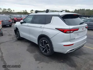 2022 Mitsubishi Outlander SEL with VIN JA4J3VA80NZ070284, listed as a IAAI auction lot 41295344 with 89,985 mi miles. Bid and sale history available at carsss.com. Image 3.