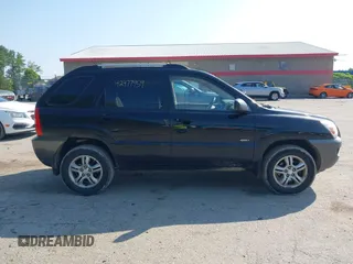 2008 Kia Sportage LX z VIN KNDJE723X87453910, wystawiony jako IAAI lot #42477959 z przebiegiem 127 073 mil mil oraz . Historia ofert i sprzedaży dostępna na DreamBid. Obrazek 14.