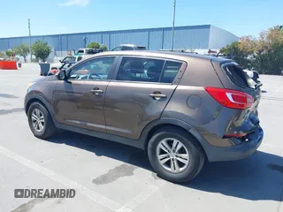 2011 Kia Sportage LX z VIN KNDPB3A25B7099564, wystawiony jako IAAI lot #42328113 z przebiegiem 173 372 mil mil oraz . Historia ofert i sprzedaży dostępna na DreamBid. Obrazek 3.