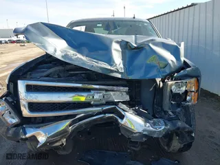 2009 Chevrolet Silverado 1500 LS with VIN 3GCEC13C99G191368, listed as a IAAI auction lot 41301199 with 158,121 mi miles. Bid and sale history available at carsss.com. Image 6.