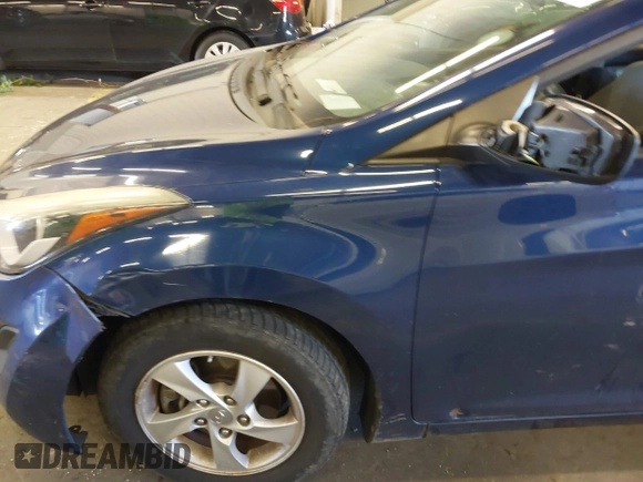 2015 Hyundai Elantra SE z VIN 5NPDH4AE3FH647340, wystawiony jako IAAI lot #39683590 z przebiegiem 149 884 mil mil oraz . Historia ofert i sprzedaży dostępna na DreamBid. Obrazek 11.