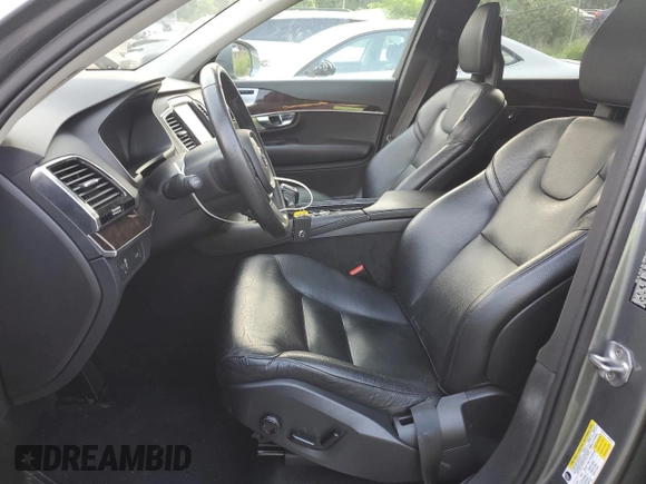 2016 Volvo XC90 T6 Momentum with VIN YV4A22PK1G1026545, listed as a Copart auction lot 64596465 with 92,553 mi miles and Clean title. Bid and sale history available at DreamBid. Image 7.