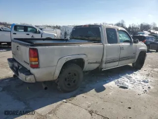 1999 Chevrolet Silverado 1500 LS with VIN 2GCEC19T1X1126561, listed as a Copart auction lot 42509425 with 216,225 mi miles and Salvage Title. Bid and sale history available at carsss.com. Image 3.