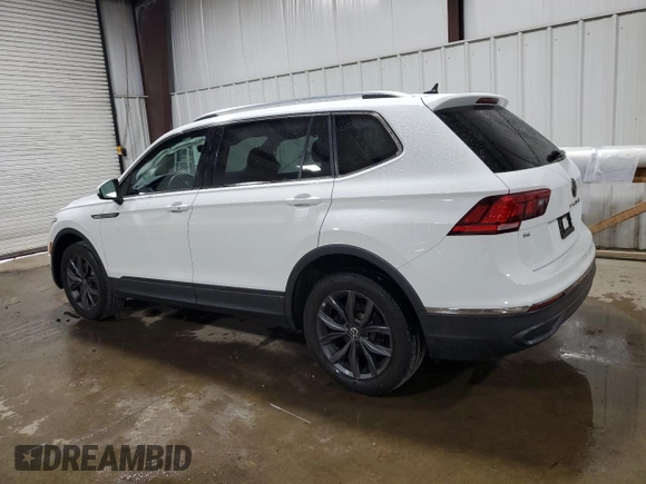 2022 Volkswagen Tiguan SE z VIN 3VV2B7AX9NM106198, wystawiony jako Copart lot #59867485 z przebiegiem 23 940 mil mil oraz Szkoda całkowita • Salvage title. Historia ofert i sprzedaży dostępna na DreamBid. Obrazek 2.