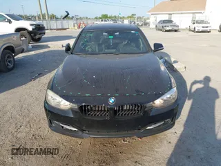 2015 BMW 3 Series 328i z VIN WBA3A5G56FNS86289, wystawiony jako IAAI lot #42150471 z przebiegiem 114 625 mil mil oraz . Historia ofert i sprzedaży dostępna na DreamBid. Obrazek 12.