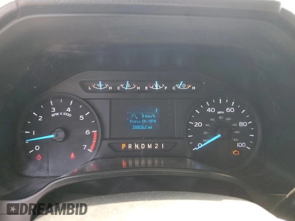 2018 Ford F-250 XL z VIN 1FT7W2B63JEC24474, wystawiony jako Copart lot #52757685 z przebiegiem 288 562 mil mil oraz Czysty tytuł • Clean title. Historia ofert i sprzedaży dostępna na DreamBid. Obrazek 9.