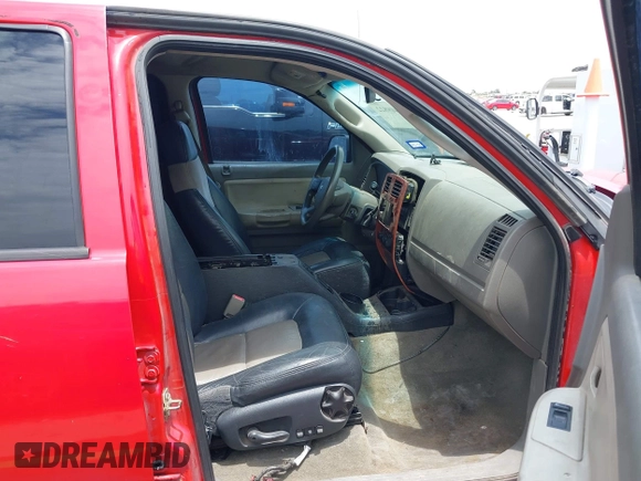 2005 Dodge Dakota SLT z VIN 1D7HE48N65S209630, wystawiony jako IAAI lot #42409822 z przebiegiem 224 849 mil mil oraz . Historia ofert i sprzedaży dostępna na DreamBid. Obrazek 5.