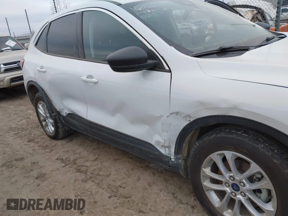 2022 Ford Escape SE Hybrid with VIN 1FMCU9BZ7NUA48866, listed as a IAAI auction lot 41552593 with 89,227 mi miles and . Bid and sale history available at carsss.com. Image 6.