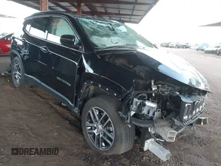 2018 Jeep Compass Latitude with VIN 3C4NJCBBXJT467997, listed as a IAAI auction lot 41871545 with 79,352 mi miles and . Bid and sale history available at DreamBid. Image 1.