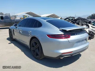 2020 Porsche Panamera with VIN WP0AA2A75LL101708, listed as a IAAI auction lot 39900713 with 13,098 mi miles. Bid and sale history available at carsss.com. Image 3.