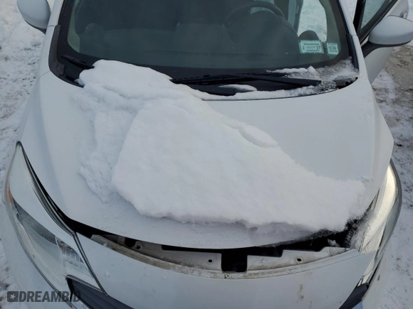 2016 Nissan Versa Note S with VIN 3N1CE2CP3GL402632, listed as a Copart auction lot 44148845 with 90,607 mi miles and Salvage Title. Bid and sale history available at carsss.com. Image 11.
