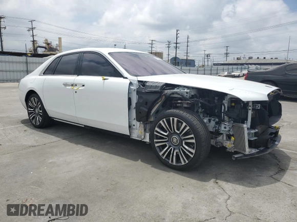 2021 Rolls-Royce Ghost z VIN SCATV0C05MU205314, wystawiony jako Copart lot #56092074 z przebiegiem 6547 mil mil oraz Szkody całkowita. Historia ofert i sprzedaży dostępna na DreamBid. Obrazek 4.