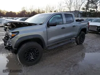 2024 Chevrolet Colorado 4WD Trail Boss with VIN 1GCPTEEK0R1112043, listed as a Copart auction lot 87458074 with 0 mi miles and Salvage Title. Bid and sale history available at carsss.com. Image 1.
