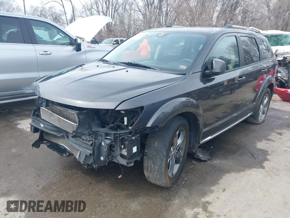2017 Dodge Journey Crossroad Plus z VIN 3C4PDCGG6HT544668, wystawiony jako IAAI lot #40387483 z przebiegiem 61 712 mil mil oraz . Historia ofert i sprzedaży dostępna na DreamBid. Obrazek 19.
