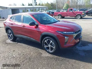 2024 Chevrolet Trax 1RS with VIN KL77LGE20RC226122, listed as a IAAI auction lot 41915416 with 20,124 mi miles. Bid and sale history available at carsss.com. Image 1.