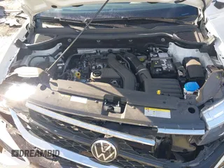 2024 Volkswagen Taos SE z VIN 3VVEX7B29RM025564, wystawiony jako IAAI lot #41350181 z przebiegiem 6 862 mil mil oraz . Historia ofert i sprzedaży dostępna na DreamBid. Obrazek 10.