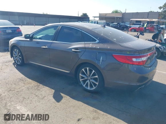 2015 Hyundai Azera with VIN KMHFG4JGXFA439603, listed as a IAAI auction lot 42157274 with 135,990 mi miles and . Bid and sale history available at carsss.com. Image 3.