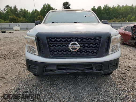 2017 Nissan Titan SV z VIN 1N6AA1EJ3HN575519, wystawiony jako Copart lot #59266955 z przebiegiem 189 743 mil mil oraz Czysty tytuł • Clean title. Historia ofert i sprzedaży dostępna na DreamBid. Obrazek 5.