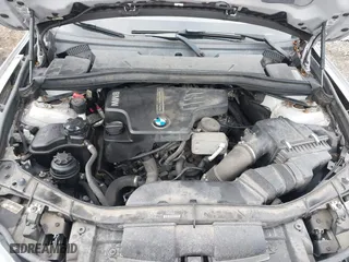2013 BMW X1 xDrive28i with VIN WBAVL1C52DVR87782, listed as a IAAI auction lot 41846864 with 183,183 mi miles. Bid and sale history available at carsss.com. Image 10.