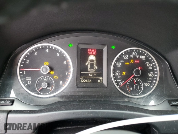 2014 Volkswagen Tiguan SE with VIN WVGAV3AX9EW549330, listed as a Copart auction lot 86750414 with 122,622 mi miles and Clean title. Bid and sale history available at DreamBid. Image 9.