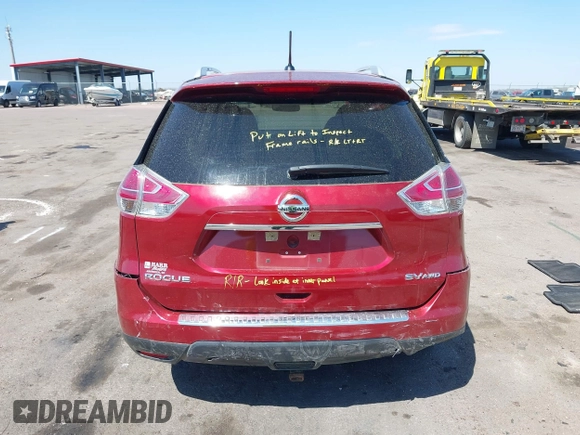 2015 Nissan Rogue SV z VIN 5N1AT2MV6FC764970, wystawiony jako IAAI lot #42093076 z przebiegiem 110 811 mil mil oraz . Historia ofert i sprzedaży dostępna na DreamBid. Obrazek 17.