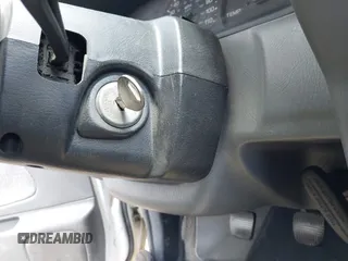 1998 Nissan Frontier XE z VIN 1N6DD26S3WC374939, wystawiony jako IAAI lot #42370706 z przebiegiem Nie podano mil oraz . Historia ofert i sprzedaży dostępna na DreamBid. Obrazek 11.