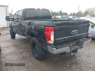 2017 Ford Super Duty F-250 SRW Lariat with VIN 1FT7W2BT4HEC20207, listed as a IAAI auction lot 41358821 with 152,195 mi miles. Bid and sale history available at carsss.com. Image 3.