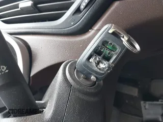 2011 Chevrolet Equinox LT with VIN 2CNFLPE55B6276307, listed as a IAAI auction lot 41952916 with 173,718 mi miles. Bid and sale history available at carsss.com. Image 11.