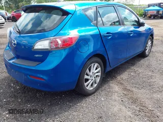 2012 Mazda 3 i Touring z VIN JM1BL1L85C1661934, wystawiony jako IAAI lot #42746228 z przebiegiem 165 386 mil mil oraz . Historia ofert i sprzedaży dostępna na DreamBid. Obrazek 4.