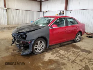 2007 Volkswagen Jetta 2.5 с VIN 3VWSF71K67M141501, выставлен на аукционе Copart как лот 52071735 с пробегом 177 925 миль миль и Списание • Salvage title. История ставок и продаж доступна на DreamBid. Изображение 1.