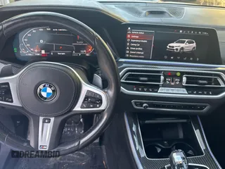 2021 BMW X5 M50i with VIN 5UXJU4C09M9H07838, listed as a Copart auction lot 47020525 with 57,200 mi miles and Clean Title. Bid and sale history available at carsss.com. Image 9.
