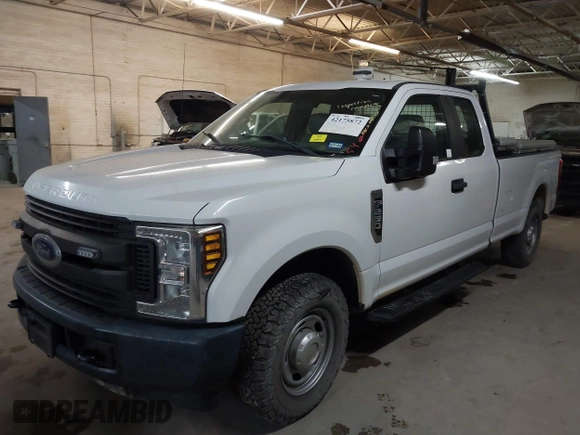 2018 Ford F-250 XL с VIN 1FT7X2A60JEC48083, выставлен на аукционе IAAI как лот 42175872 с пробегом 213 705 миль миль и . История ставок и продаж доступна на DreamBid. Изображение 17.