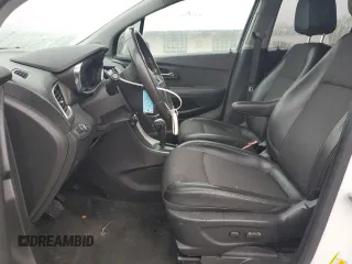 2020 Chevrolet Trax LT with VIN KL7CJLSB0LB043530, listed as a Copart auction lot 61128735 with 71,283 mi miles and Salvage title. Bid and sale history available at DreamBid. Image 7.