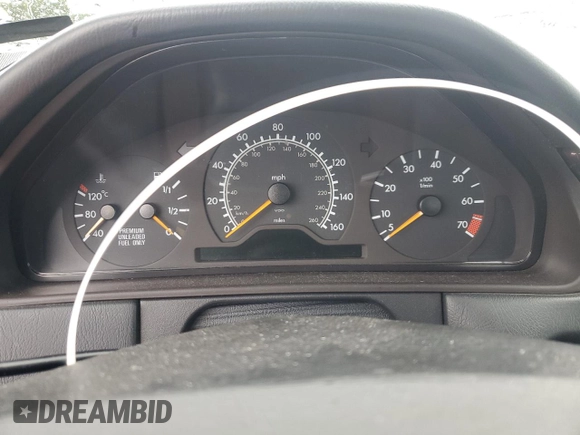1997 Mercedes-Benz E-Class with VIN WDBJF55F9VA294656, listed as a Copart auction lot 49136745 with 0 mi miles and Salvage Title. Bid and sale history available at carsss.com. Image 9.