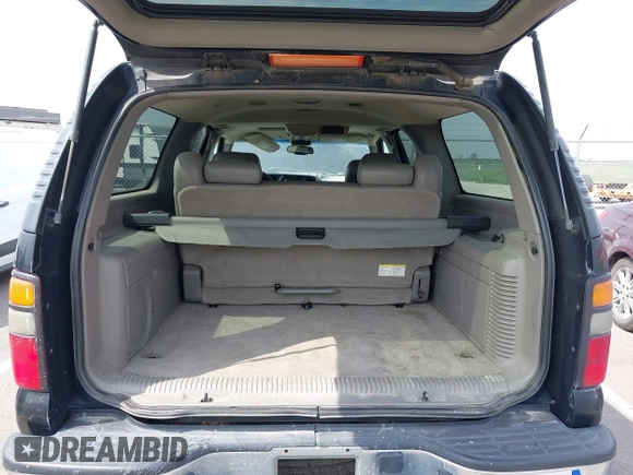 2005 Chevrolet Suburban LT с VIN 1GNFK16Z45J189938, выставлен на аукционе IAAI как лот 42412439 с пробегом 375 834 миль миль и . История ставок и продаж доступна на DreamBid. Изображение 12.