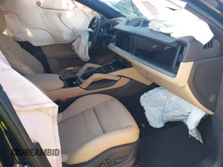 2024 Porsche Cayenne z VIN WP1BA2AYXRDA54884, wystawiony jako IAAI lot #41030563 z przebiegiem Nie podano mil oraz . Historia ofert i sprzedaży dostępna na DreamBid. Obrazek 5.
