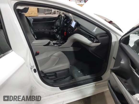 2023 Toyota Camry SE z VIN 4T1G11BK2PU083901, wystawiony jako IAAI lot #41776738 z przebiegiem 31 548 mil mil oraz . Historia ofert i sprzedaży dostępna na DreamBid. Obrazek 5.