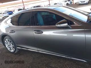 2018 Lexus LS 500 z VIN JTHB5LFF7J5000992, wystawiony jako IAAI lot #42225195 z przebiegiem 34 287 mil mil oraz . Historia ofert i sprzedaży dostępna na DreamBid. Obrazek 13.