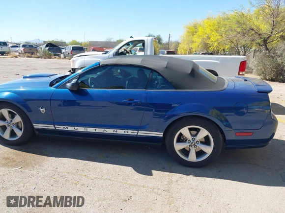 2009 Ford Mustang with VIN 1ZVHT84NX95133912, listed as a IAAI auction lot 42046053 with 57,438 mi miles and . Bid and sale history available at DreamBid. Image 14.