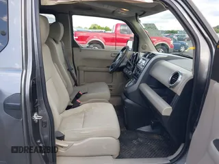 2010 Honda Element EX z VIN 5J6YH2H78AL004509, wystawiony jako IAAI lot #42148982 z przebiegiem 196 434 mil mil oraz . Historia ofert i sprzedaży dostępna na DreamBid. Obrazek 5.