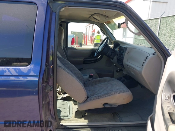 1998 Ford Ranger XL with VIN 1FTZR15U7WTA55468, listed as a IAAI auction lot 41786081 with 185,762 mi miles. Bid and sale history available at carsss.com. Image 5.