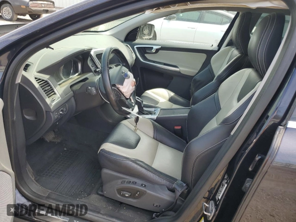 2017 Volvo XC60 Dynamic с VIN YV449MRR4H2030308, выставлен на аукционе Copart как лот 55082695 с пробегом 102 153 миль миль и Списание • Salvage title. История ставок и продаж доступна на DreamBid. Изображение 7.