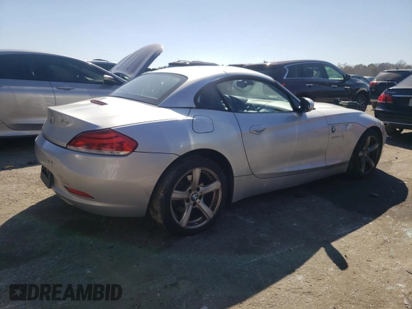2009 BMW Z4 sDrive30i with VIN WBALM53579E161111, listed as a Copart auction lot 45684395 with 113,280 mi miles and Clean Title. Bid and sale history available at carsss.com. Image 3.