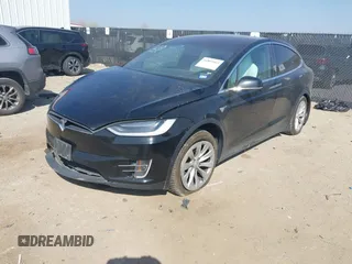 2019 Tesla Model X 75D with VIN 5YJXCBE22KF184504, listed as a IAAI auction lot 41802023 with 137,094 mi miles. Bid and sale history available at carsss.com. Image 17.