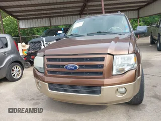 2011 Ford Expedition XLT z VIN 1FMJU1H57BEF12130, wystawiony jako IAAI lot #42352392 z przebiegiem 143 475 mil mil oraz . Historia ofert i sprzedaży dostępna na DreamBid. Obrazek 12.