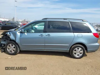 2006 Toyota Sienna XLE with VIN 5TDZA22C66S427793, listed as a IAAI auction lot 41804276 with 118,718 mi miles. Bid and sale history available at carsss.com. Image 14.
