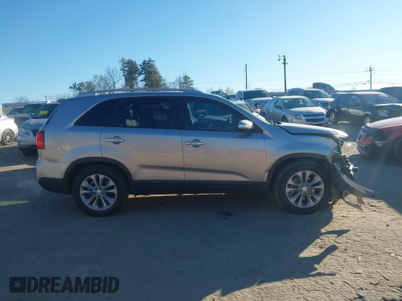 2015 Kia Sorento EX with VIN 5XYKU4A71FG590910, listed as a IAAI auction lot 41378588 with 165,090 mi miles. Bid and sale history available at carsss.com. Image 13.