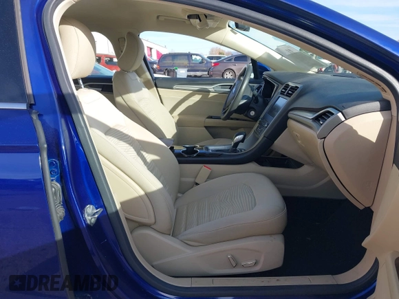 2016 Ford Fusion SE with VIN 3FA6P0H72GR226113, listed as a IAAI auction lot 41554774 with 75,859 mi miles and . Bid and sale history available at DreamBid. Image 5.