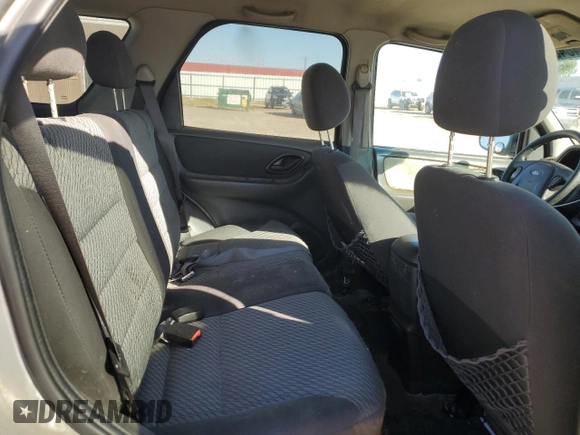 2003 Ford Escape XLT Popular 2 with VIN 1FMYU93123KD17718, listed as a Copart auction lot 74043074 with 347,585 mi miles and Clean Title. Bid and sale history available at carsss.com. Image 11.