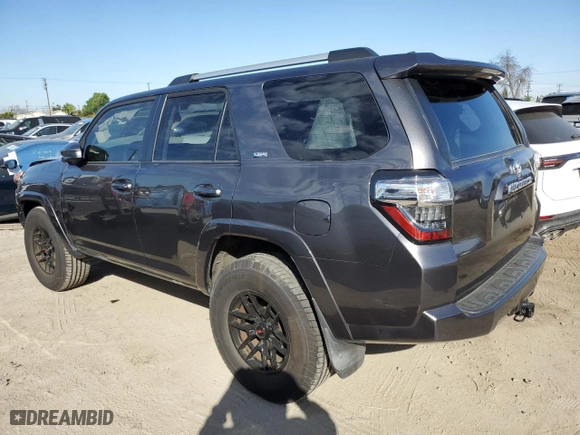 2021 Toyota 4Runner SR5 with VIN JTEEU5JR9M5229009, listed as a Copart auction lot 47441825 with 47,759 mi miles and Salvage Title. Bid and sale history available at carsss.com. Image 2.